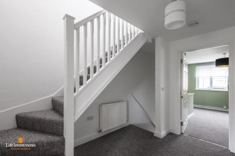 S/case to 1st Floor