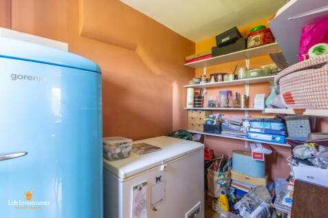 Separate Pantry
