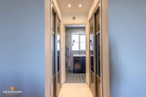 Bed One Wardrobes