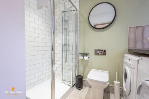 Shower/Utility Room