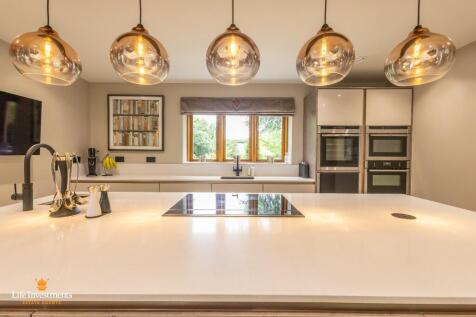 Kitchen - Dining