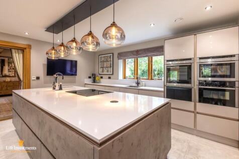Kitchen - Dining