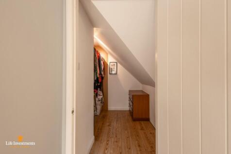 Walk In Wardrobe