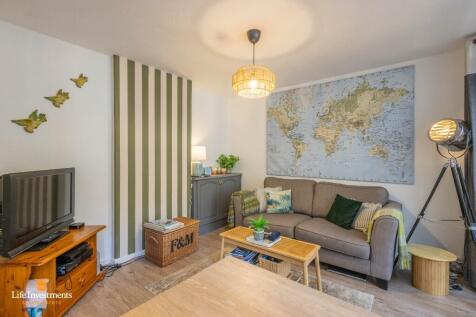 Kitchen - Family Rm
