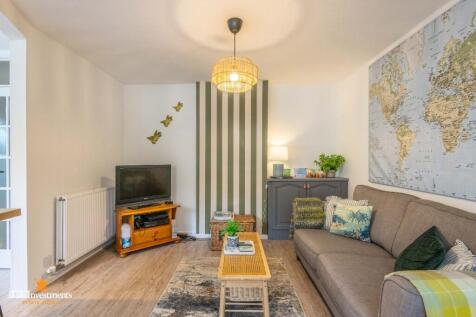 Kitchen - Family Rm