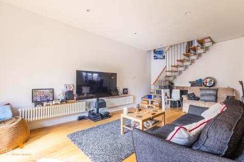 Living/Dining Space