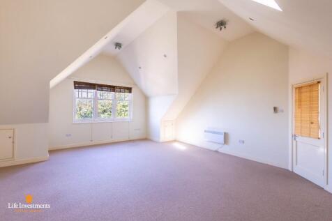 Lounge/Dining Rm.