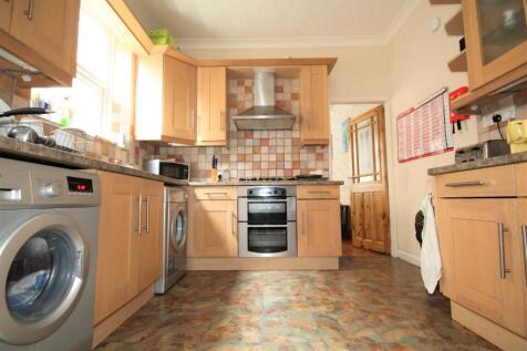 Communal Kitchen 