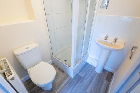 Bed One Ensuite