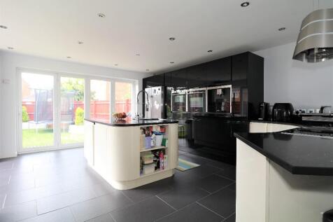 Kitchen-Family Room