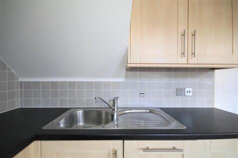 Open Lounge-Kitchen