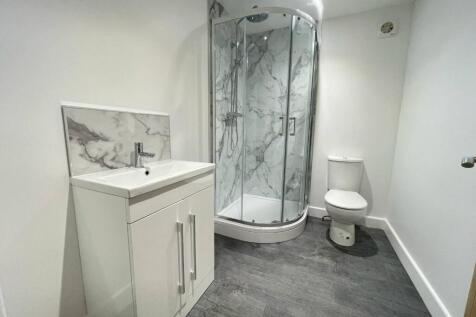 Copenhagen Flat 1 Bathroom 1.jpg