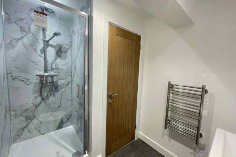 Copenhagen Flat 13 Bathroom 2.jpg