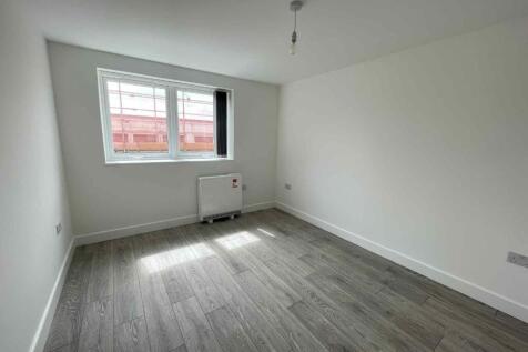 Copenhagen Flat 13 Primary Bedroom 1.jpg