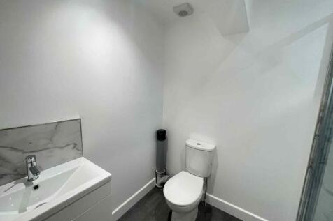 Copenhagen Flat 13 Bathroom 1.jpg