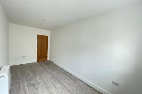 Copenhagen Flat 4 Bedroom 2.jpg