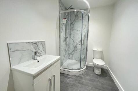 Copenhagen Flat 3 Bathroom 1.jpg