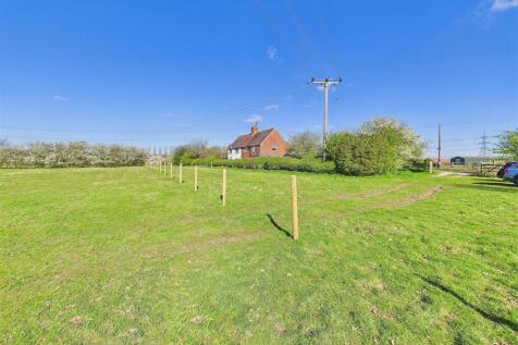 CAM04366G0-PR0075-STILL005.jpg