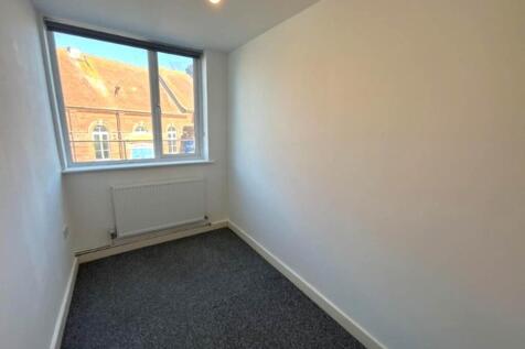 135329642_Bedroom 2 