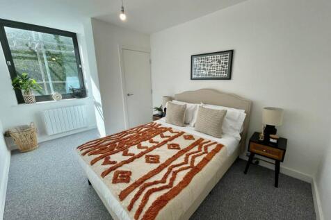 1e889810-7c79-4de3-b