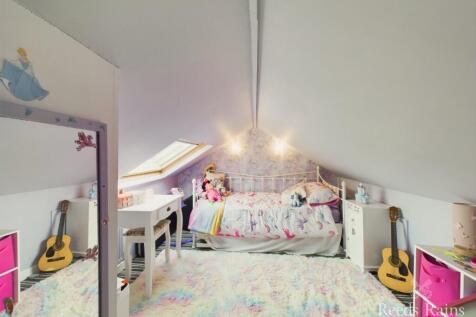 Loft Room 2