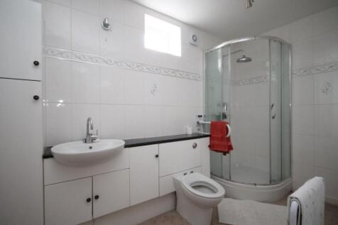 En-Suite 1