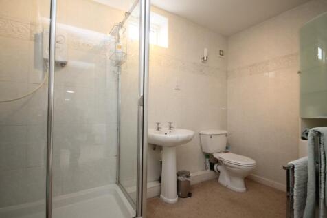 En-Suite 2