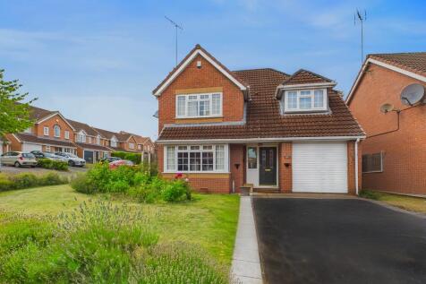 6 Mayock Crescent...