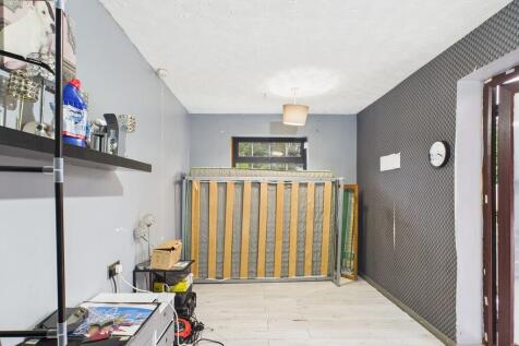 CAM03582G0-PR0147...