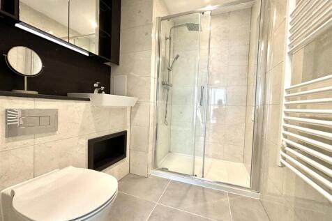 En Suite Bathroom