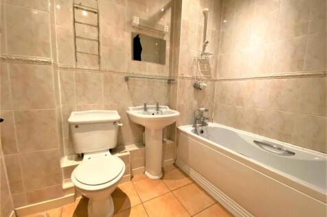 Bathroom.jpg