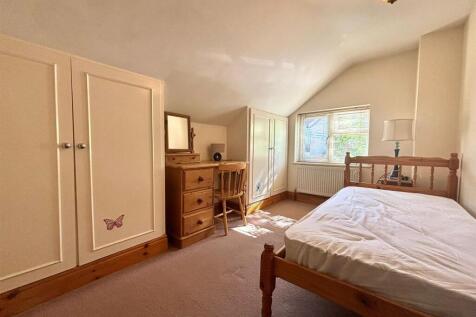 Bedroom 2.jpg