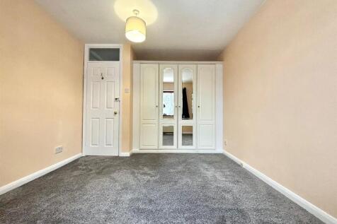Bedroom 5, 5.jpeg