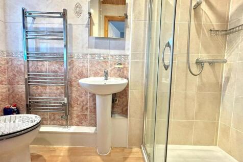 Bathroom.jpeg