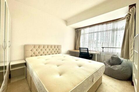 Bedroom 1.jpeg