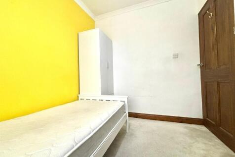 Bedroom 2,2.jpeg