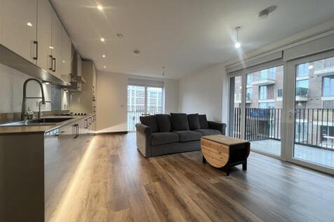 Living Area/Kitchen