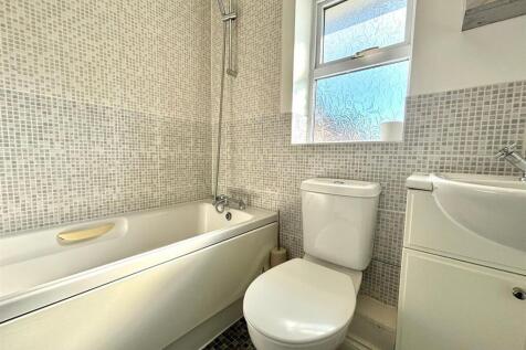 Bathroom.jpeg