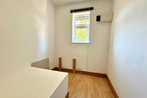 Bedroom 2.jpeg