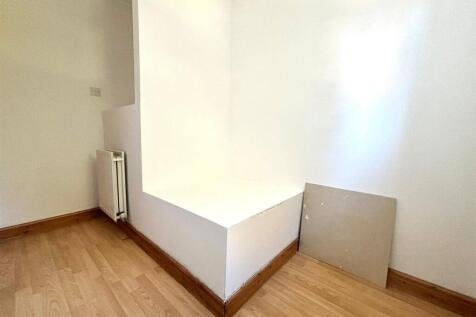 Bedroom 2,2.jpeg