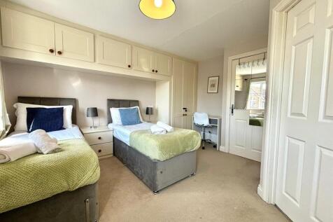 Bedroom shot one.jpeg