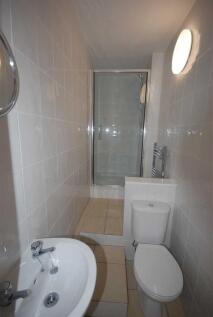 Shower room with w/c