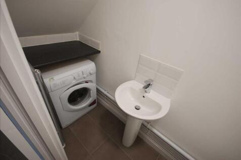 Downstairs w/c &amp;