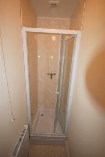 2nd Shower room