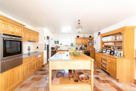 Kitchen/Breakfast Rm