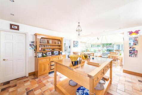 Kitchen/Breakfast Rm
