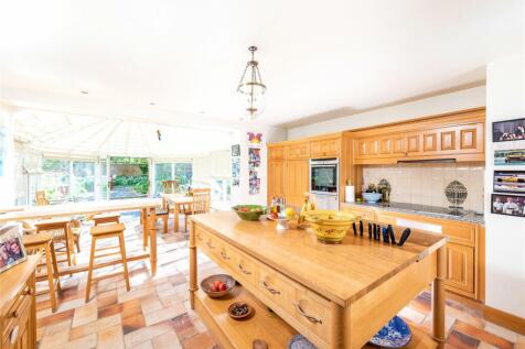 Kitchen/Breakfast Rm