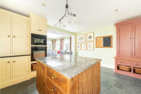 Kitchen/Breakfast Rm