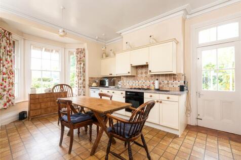 Kitchen/Breakfast Rm