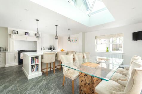 Kit/Din/Family Room